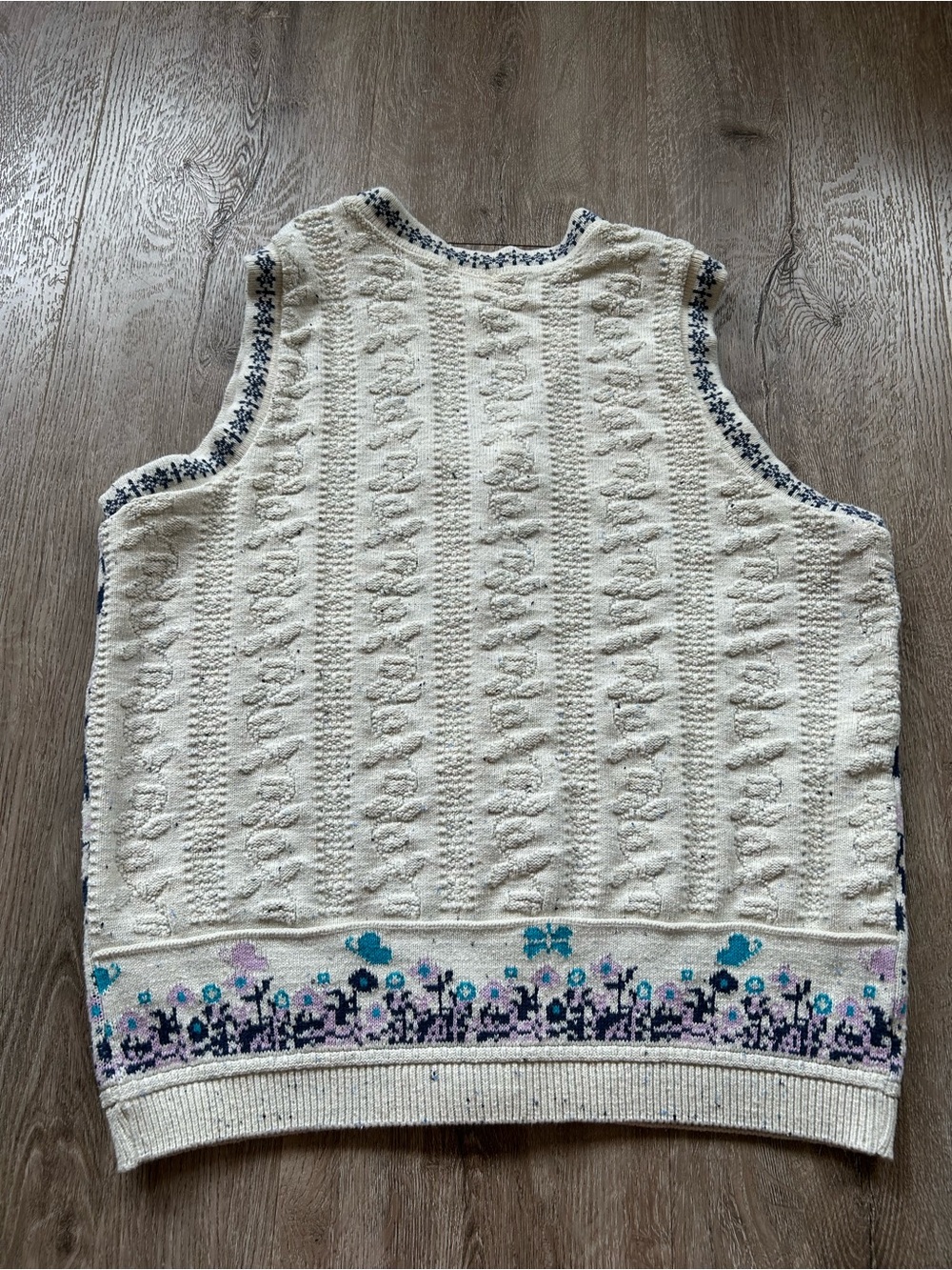 Vintage Northern Reflections Cream Knit Floral Button-Up Vest - Picture 5 of 5